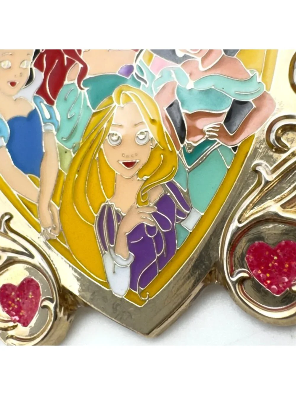 Disney Princess Storybook Crest Pin 2013 8 Princesses Belle Snow White Ariel